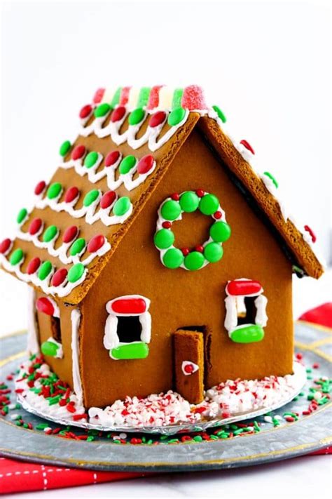 Beth’s Homemade Gingerbread Houses recipe - with template & video!