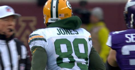 A hoodie under an NFL uniform? Really, James Jones? | FOX Sports