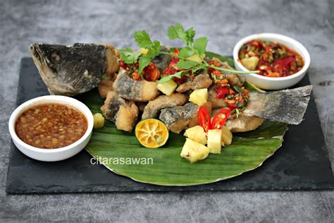 Siakap Goreng 2 Sos Thai ~ Resepi Terbaik