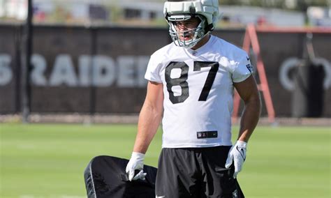 Raiders TE Michael Mayer expected to open season as Week 1 starter