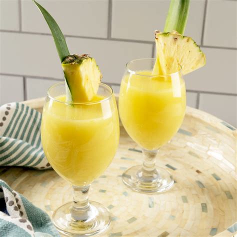 Refreshing Pineapple Coconut Juice