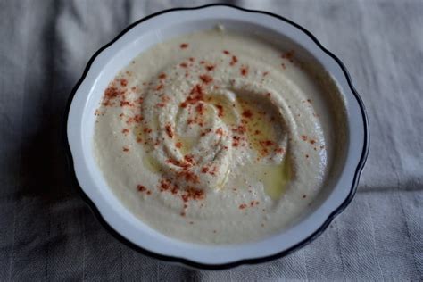 The Original Arabic Hummus, ideal as an appetiser or spread.