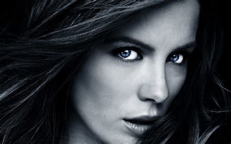 Kate Beckinsale Underworld Haircut - what hairstyle should i get