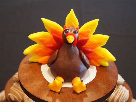 Fondant And Modeling Chocolate Turkey Centerpiece - CakeCentral.com