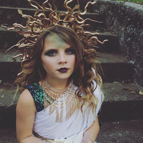 creative halloween costumes #halloweencostumes Min in 2020 | Medusa halloween costume, Medusa ...