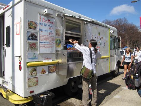 Philly Travel Nature Photo: Vegetarian Food Truck at Temple