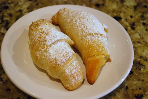 Kristy's Recipes: Almond Crescents