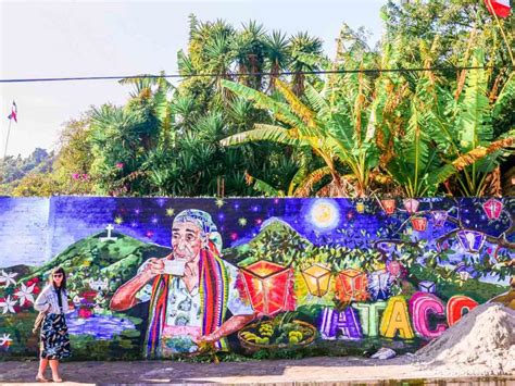 things to do in el salvador ataco murals - Brooklyn Tropicali