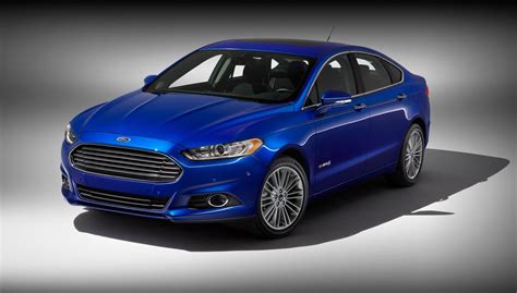 2014 Ford Fusion Hybrid Review - Top Speed