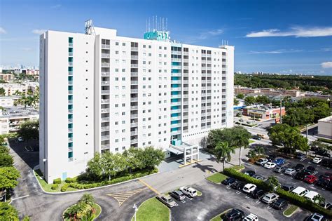 The Best Assisted Living Facilities in Miami, FL | AssistedLiving.org