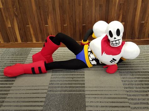 Papyrus Cosplay Ohayocon 2017 - Nyeh Heh Heh!! by FuzzyRedPants on DeviantArt