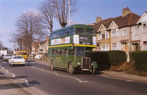 London Country LYR534 | London country, London bus, London transport