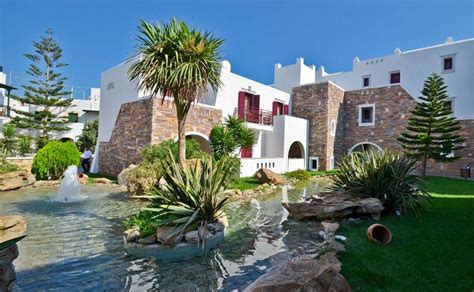 Hotel Naxos Resort at Saint George Beach. The Naxos hotel and holiday guide by naxos-hotel.com