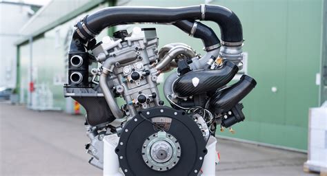 Discover How The Koenigsegg Gemera’s Small Three-Cylinder Engine ...