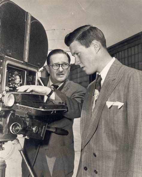 Gregg Toland Cinematography Genius famous for lensing "Citizen Kane." Other films include "Ball ...