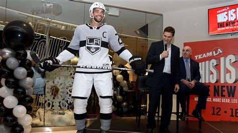 Kings unveil new uniforms for Stadium Series game against Sharks ...