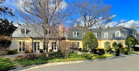 Dianne Feinstein’s Longtime Washington, D.C., Home Hits the Market - WSJ