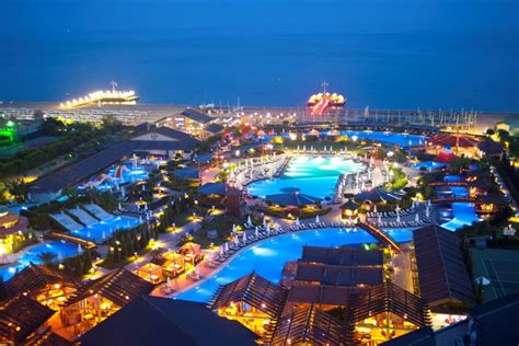 Limak Lara De Luxe Hotel & Resort, Antalya - Compare Deals