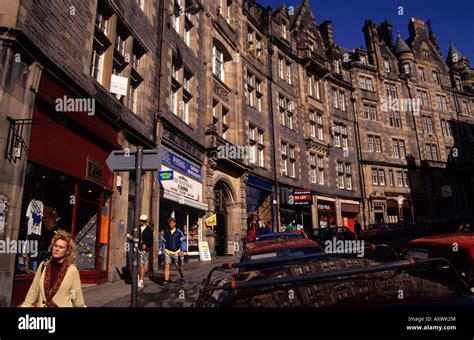 edinburgh royal mile Stock Photo - Alamy