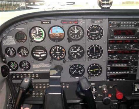 Cessna cockpit #pilotgirlfriend | Avión privado, Aviones, Aviones de combate