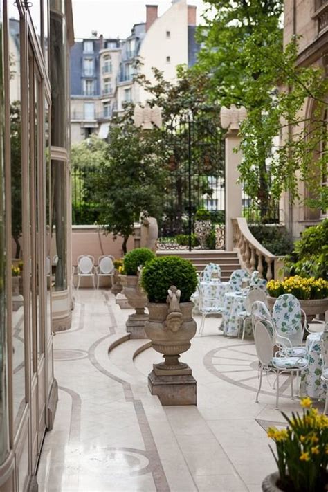 Parisian courtyard garden | Beautiful paris, Courtyard garden, Paris