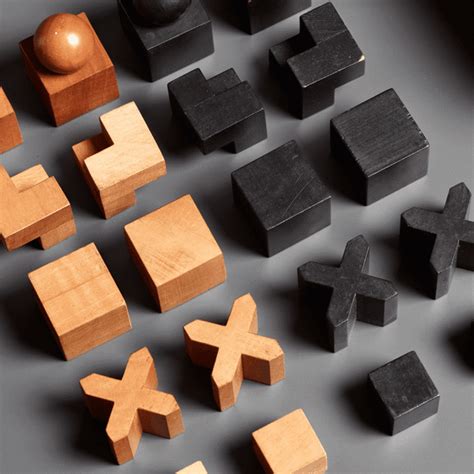 Bauhaus Chess Set by Josef Hartwig 1923. Discover how the Bauhaus ...