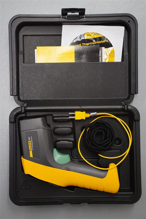 Fluke 561 Infrared and Contact Thermometer Expert Review