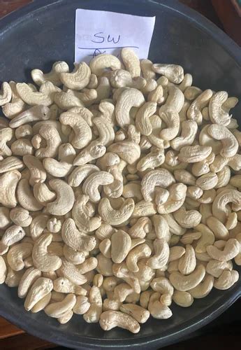 Sw-Cashew Kernels, Whole at Rs 800/kilogram in Navi Mumbai | ID ...