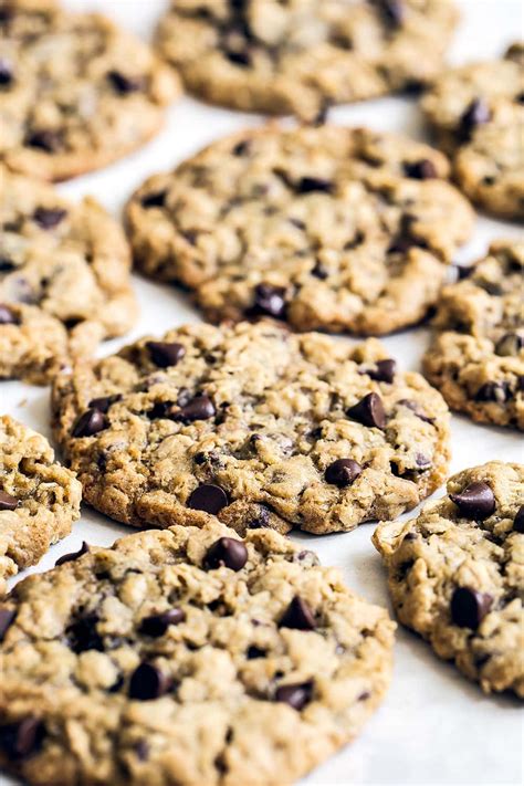 Oatmeal Chocolate Chip Cookies