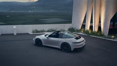 Download Porsche 911 Targa 4 GTS Silver Car Car Porsche Porsche 911 ...