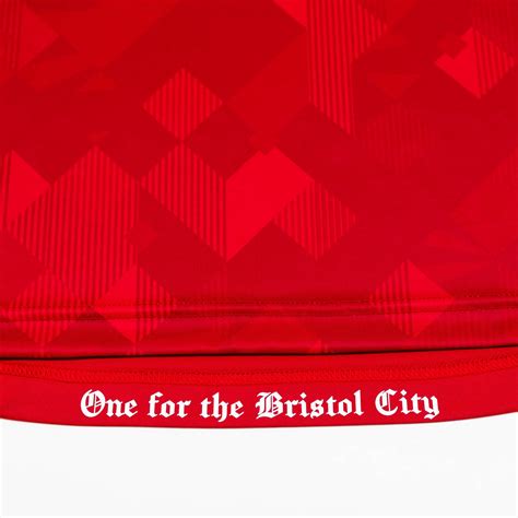 Bristol City 2021-22 Home Kit