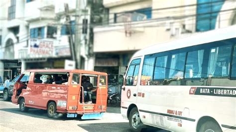 Clarification on traditional, modern jeepneys sought - Digicast Negros