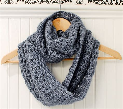 Crochet Pattern Mobius Infinity Scarf / Wrap Pattern