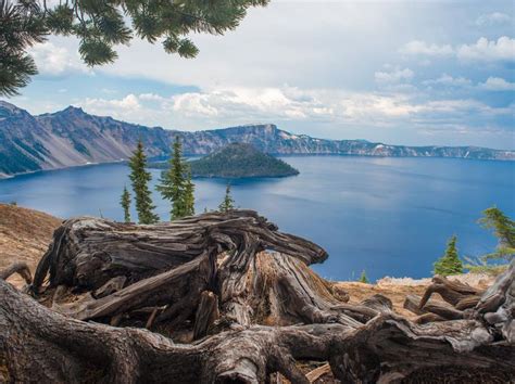 Fascinating Crater Lake National Park Facts | Far & Wide