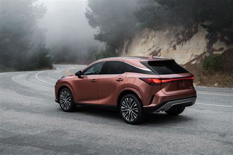 The New Lexus RX Is the Same As It Ever Was