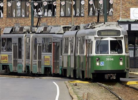 MBTA’s Green Line Extension Project Plagued With Problems From The Outset, Firm Says | WBUR News