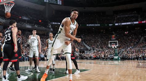 Bucks vs Raptors: Giannis Antetokounmpo puts up 30 and 17 in Game 2 win - Sports Illustrated