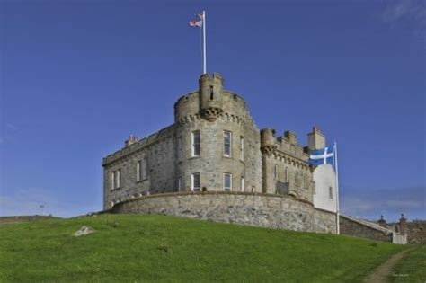 Vaila Shetland | Scotland castles, Scottish castles, Castle