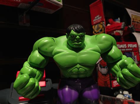 Toy Fair 2014: Hulk Mad, Hulk Smash | Stephanie Oppenheim on Toys