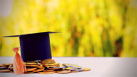 15 Best Scholarships for Master's Degree Students - Grad School Center