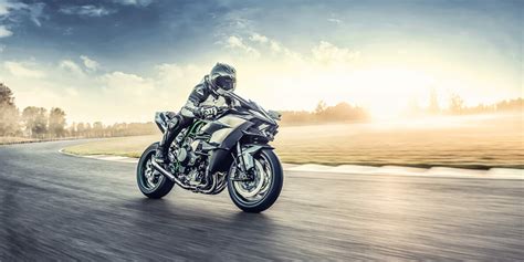 2022 Kawasaki Ninja H2R [Specs, Features, Photos] | wBW