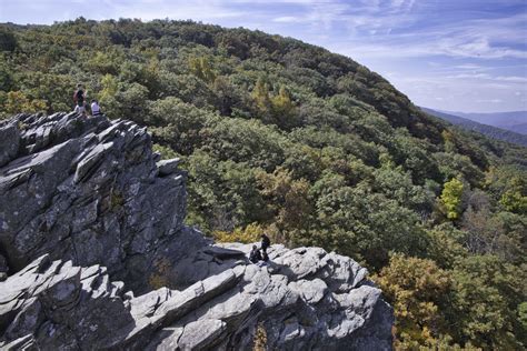 Humpback Mountain & Humpback Rocks - The Hoppy Hikers