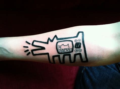 pop art tattoo barking dog tv inspired by keith haring