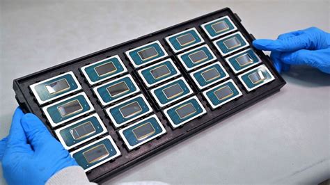 Intel Arrow Lake-H with 14 cores and integrated graphics revealed in ...