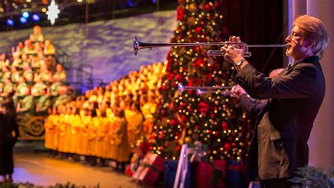 8 Celebrity Narrators Announced for the Epcot Candlelight Processional - D23