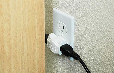 Dual Outlet Right-Angle Wall Adapter – Cool Tools