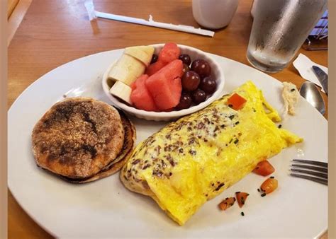 Highest-rated Breakfast Restaurants in Portland, Oregon, According to Tripadvisor | Stacker