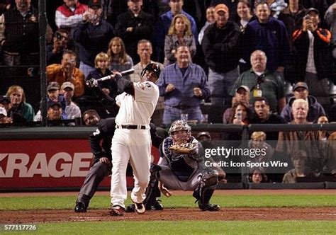 Barry Bonds Home Run Record Photos and Premium High Res Pictures ...