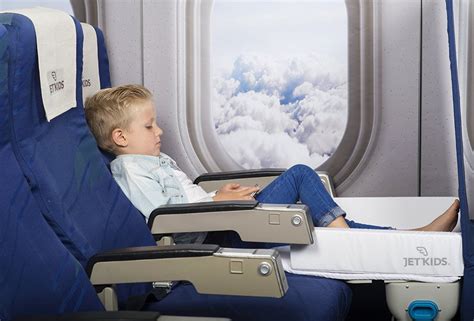 This Travel Gadget Turns Airplane Seats Into Beds for Toddlers