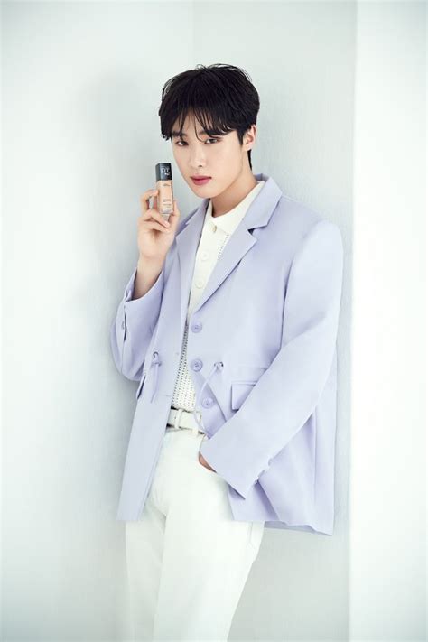 Kim Dong Hee Warms Hearts With His Soft And Lovely Poses For Grazia's May 2020 Issue